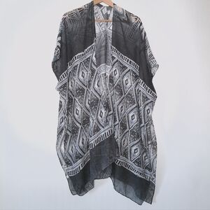Shawl bohemian print one size grey lightweight coverup